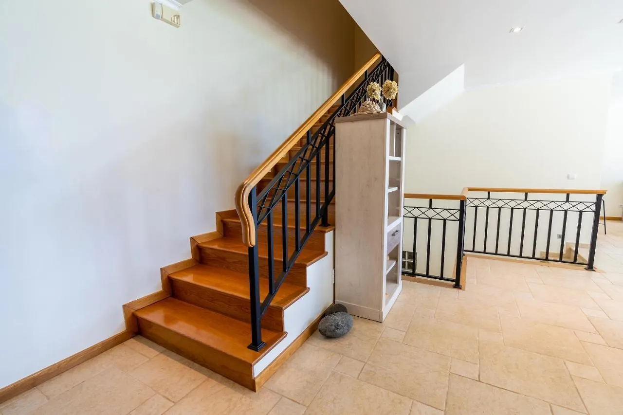Infinite Ocean View Villa 20M Above Ocean & Beach 阿科达卡列塔