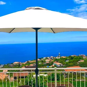 Dom wakacyjny Casa Neves Three Bedrooms And Fantastic Sea View, Arco da Calheta (Madeira)